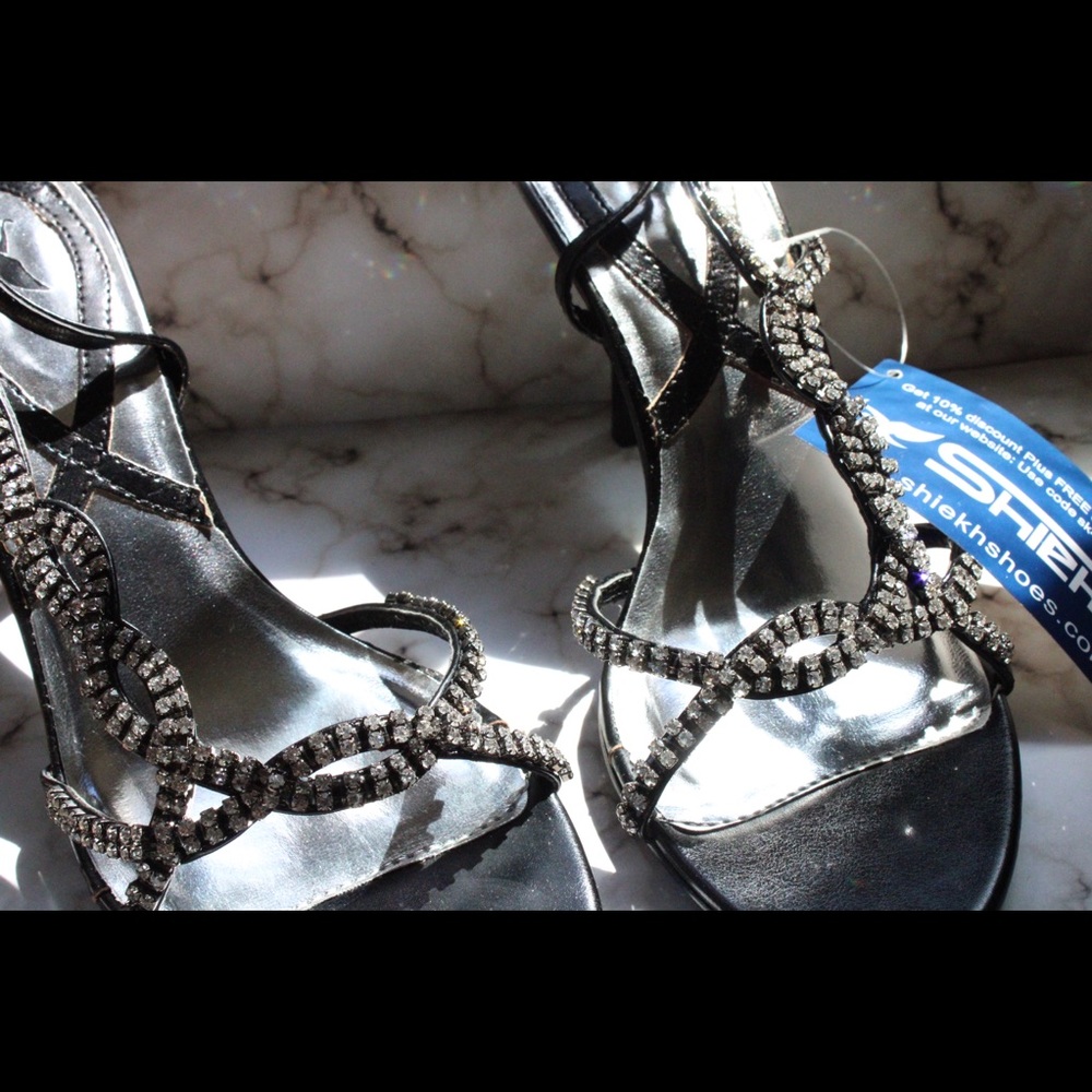 Women’s shiekh high heels